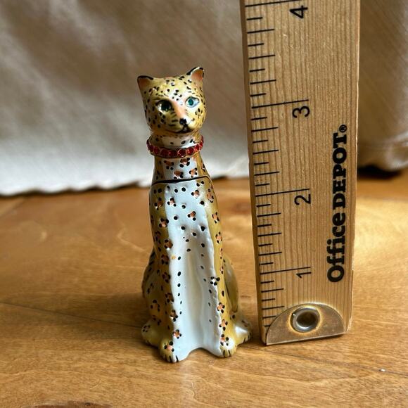 Jaguar Jeweled Magnetic Metal Enamel Crystals Trinket Box - Picture 7 of 7
